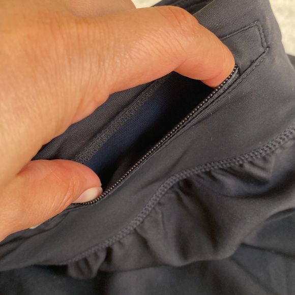 Nike Women’s Running Shorts Size 1X - Picture 7 of 12